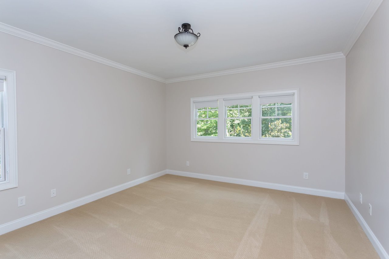 102 Founders Rdg Dr