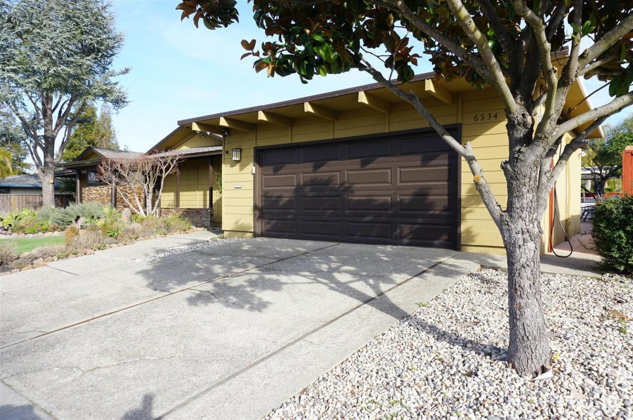 6534 Stanton Ct