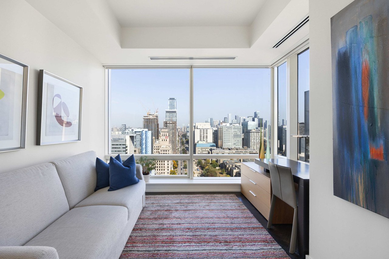 Suite 3006- 180 University Avenue