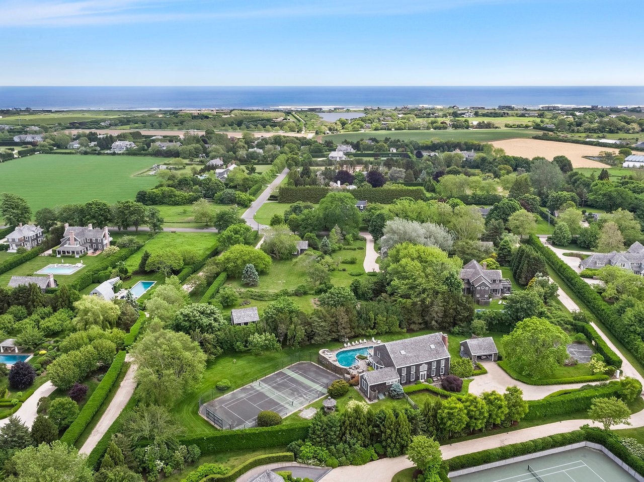 Sprawling Sagaponack South Traditional