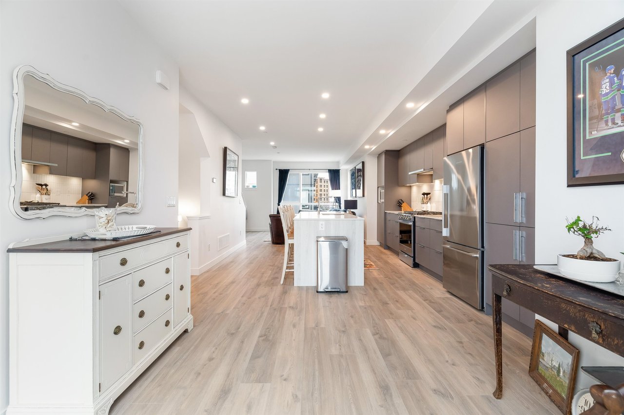 1-4292 Wolf Wy