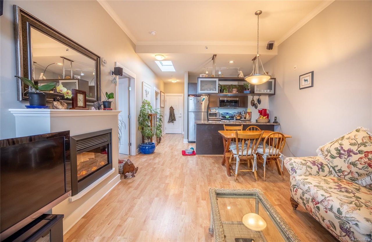 311-1618 N Dairy Rd