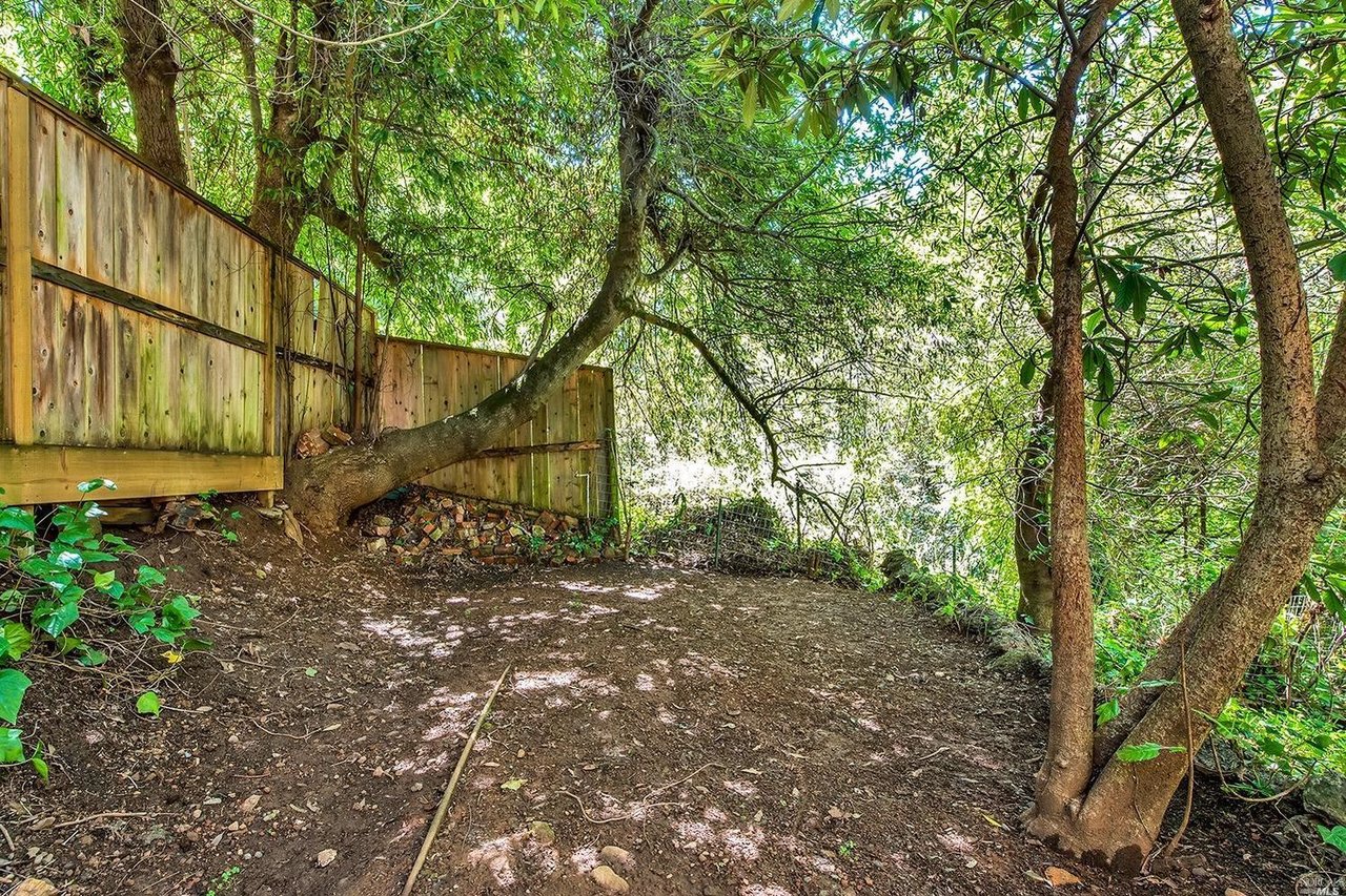 9481 Westside Rd