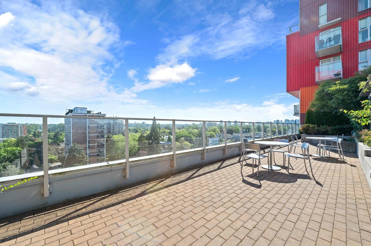 356-955 E Hastings St