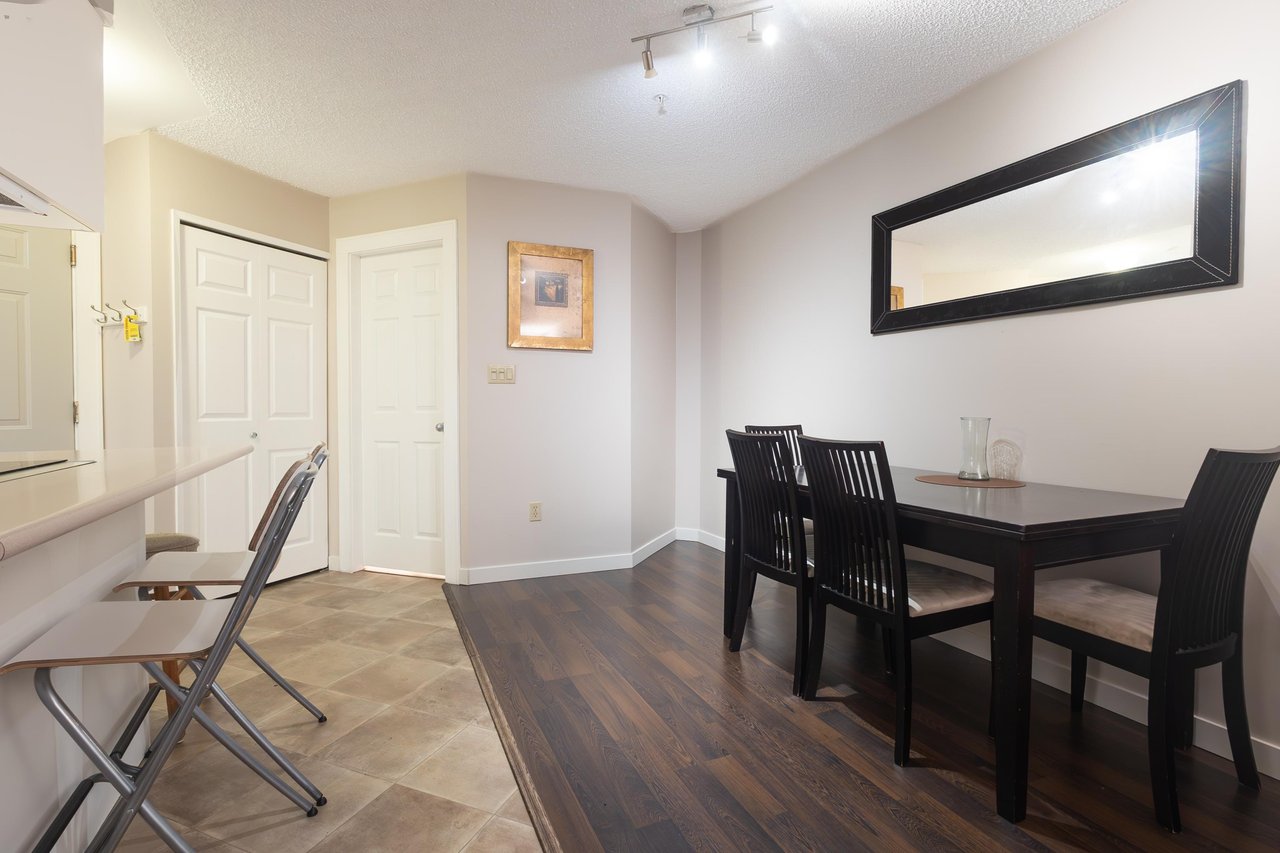 A109-40100 Willow Cres