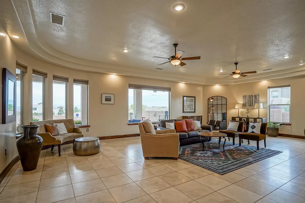 3102 Octavia Ct NE