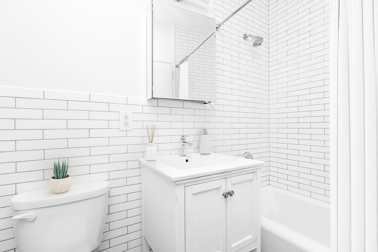 135-141 William Street, Apt 12B