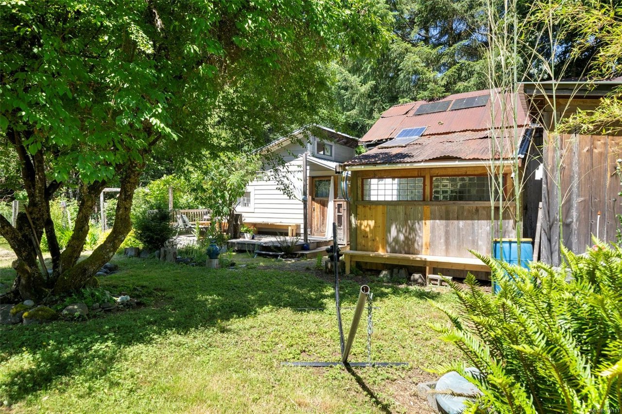 10226 South Shore Rd, Honeymoon Bay