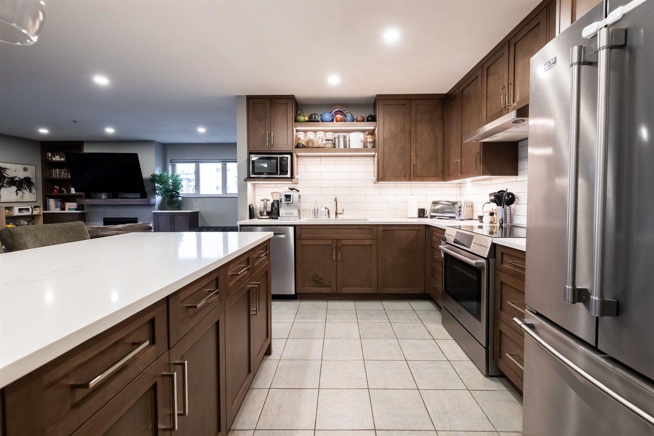 409-808 Sangster Pl