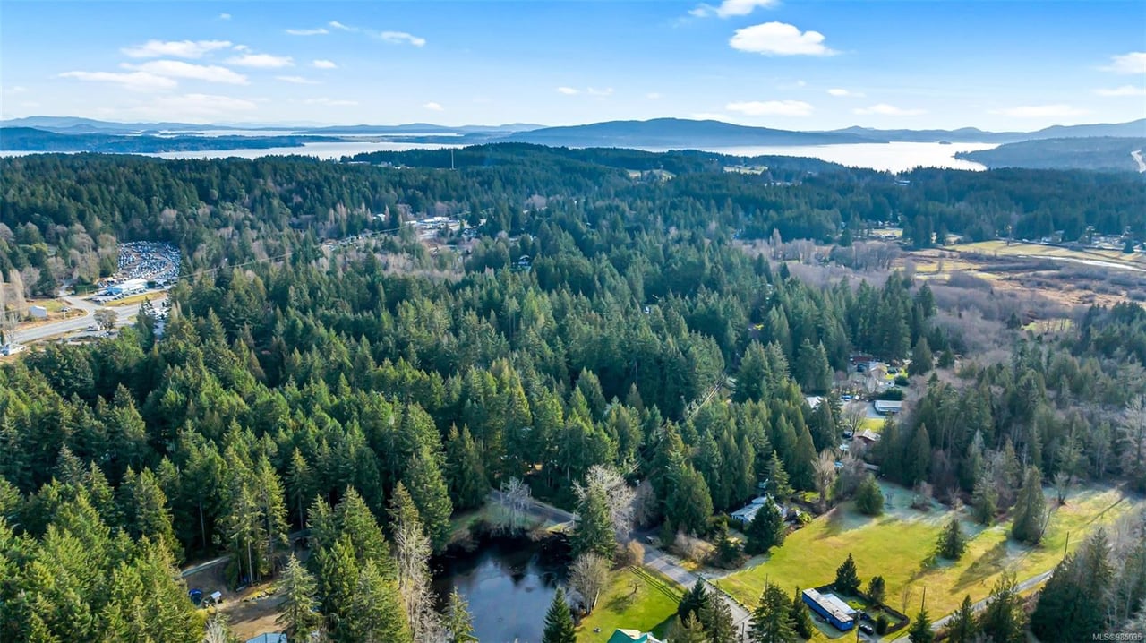 3398 Ridgeview Cres