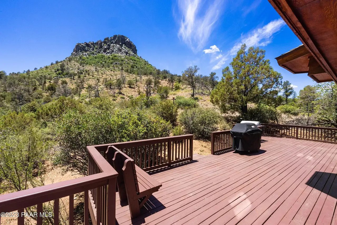 2285 Thumb Butte Road