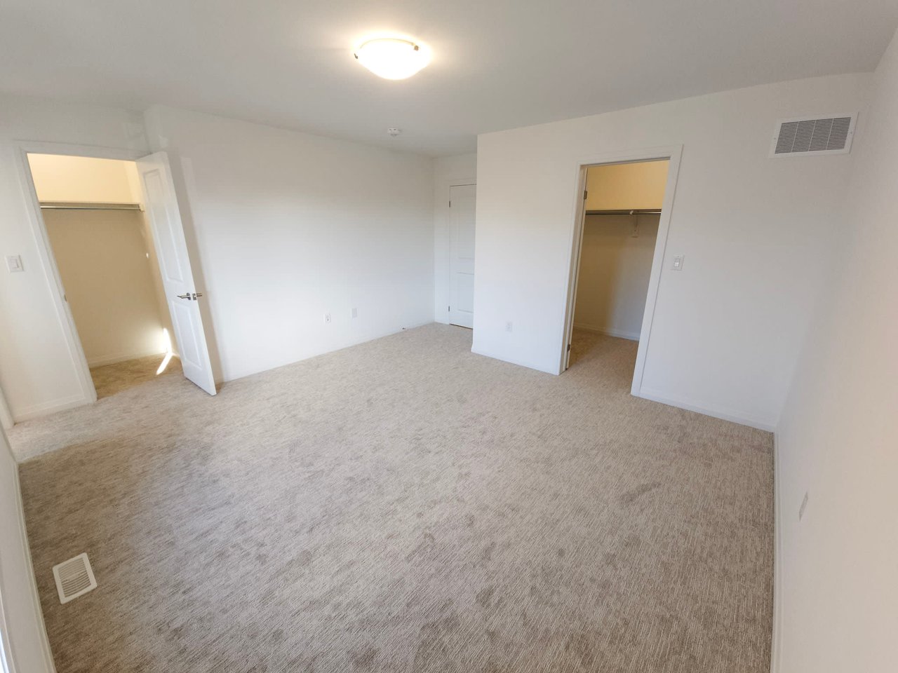 180 Bur Oak Dr