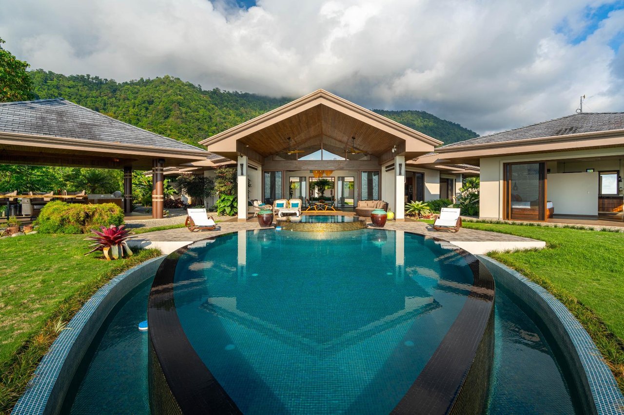 Panoramic View Luxury Pod Estate, Ojochal, Puntarenas