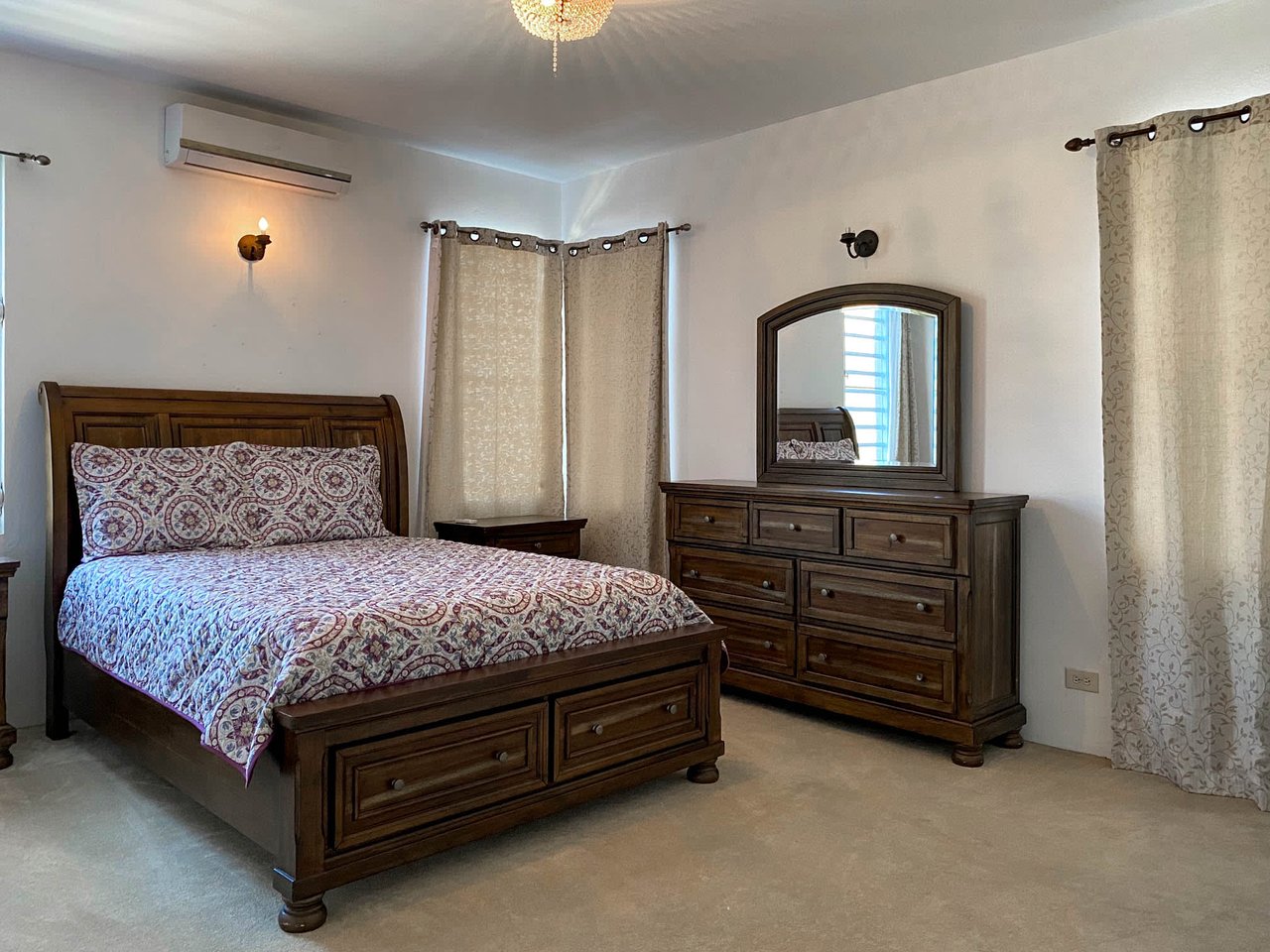 192 Penthouse Three Bedroom Apartment in Belle Vue