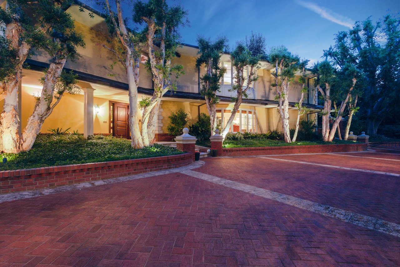 Stunning Beverly Hills Traditional Home