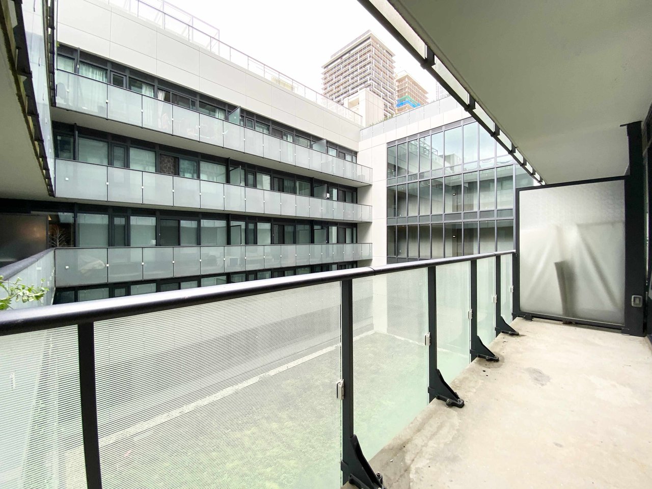 161 Roehampton Ave, Unit 532
