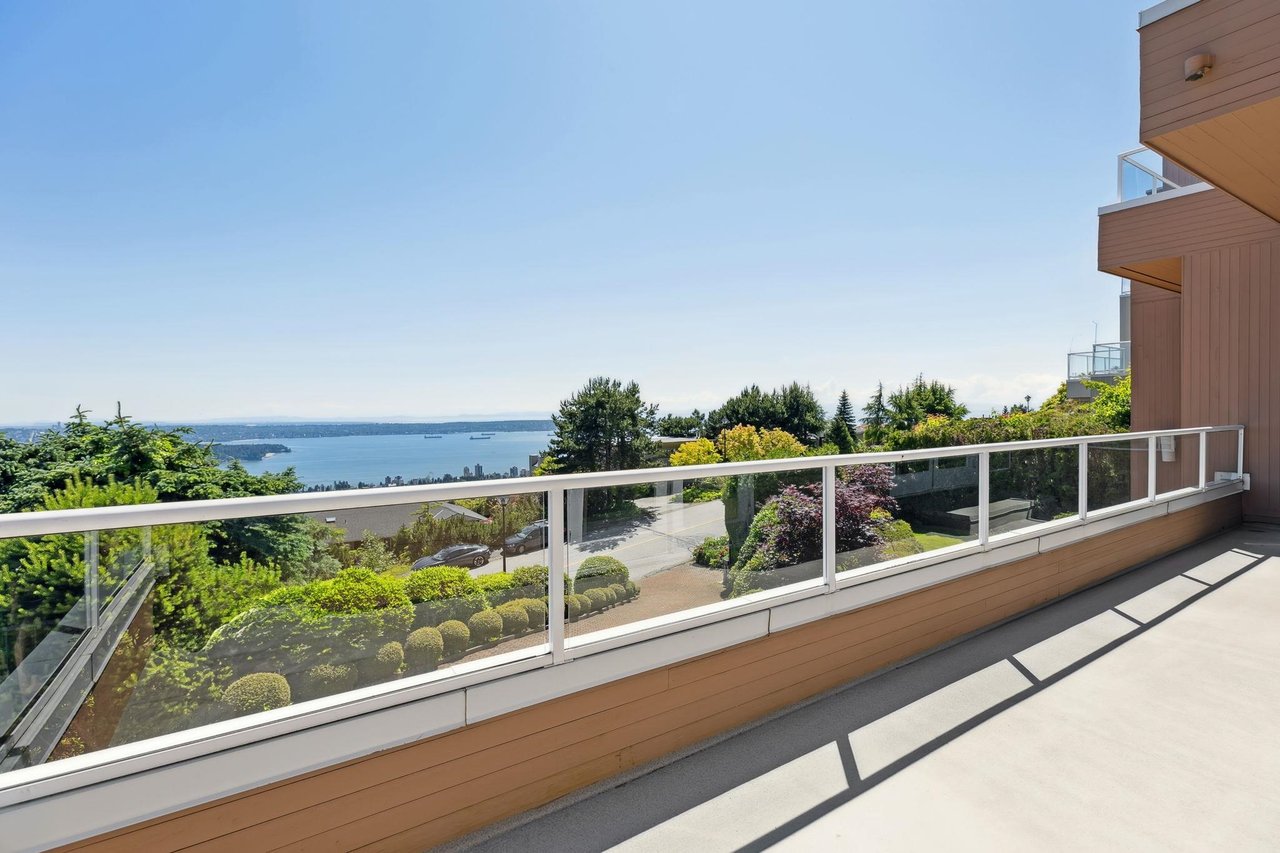 1411 Chippendale Rd