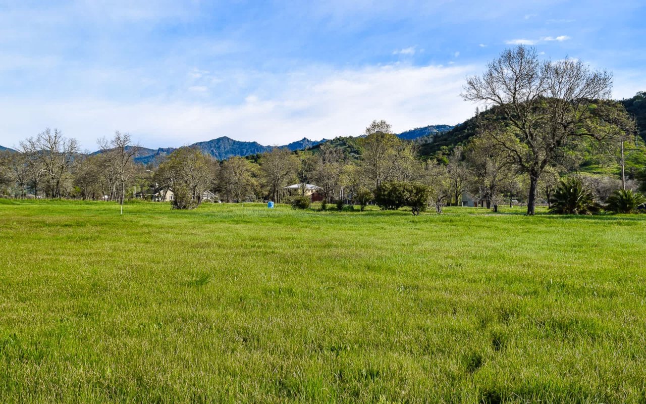Premium One Acre Estate Site - SOLD