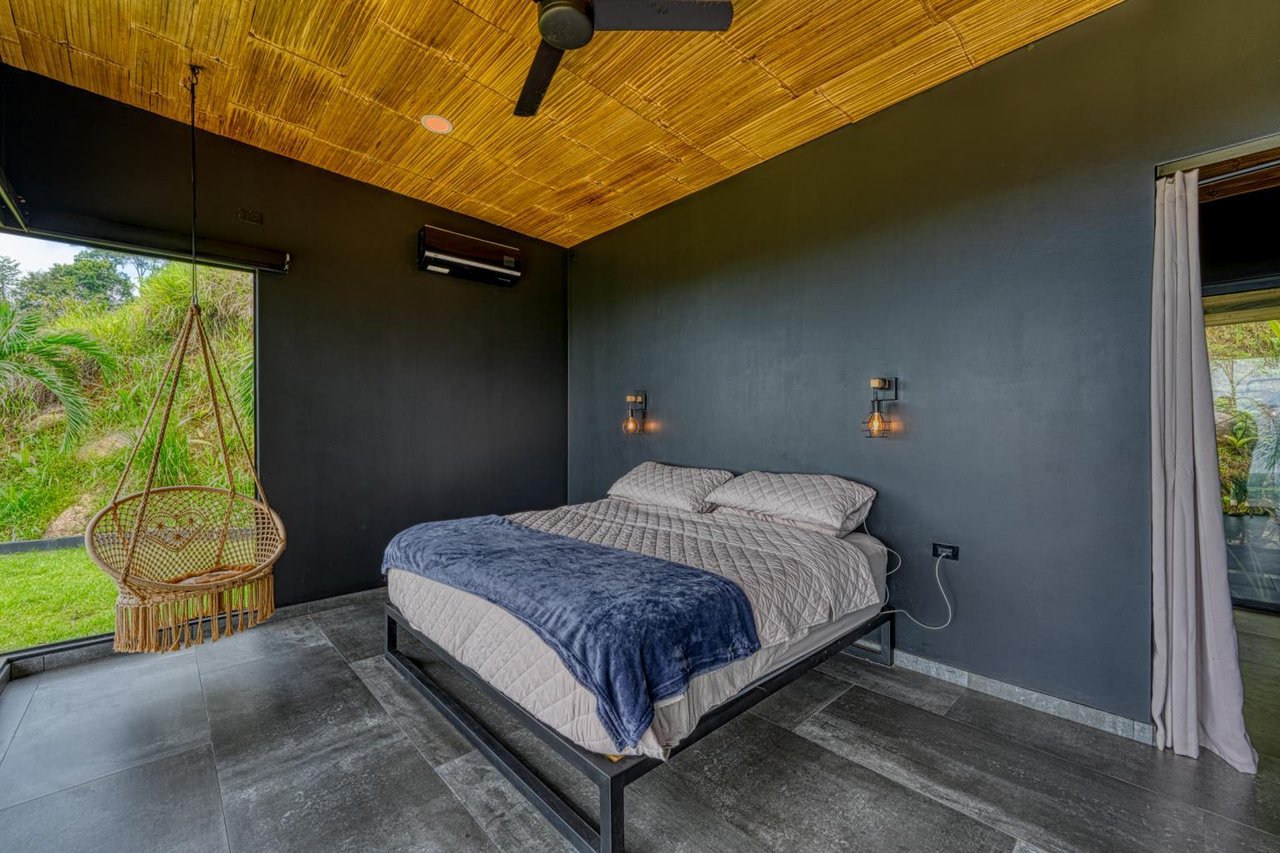 3 Bedroom Ocean View Estate