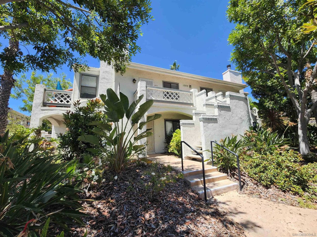 13272 Salmon River Rd 103