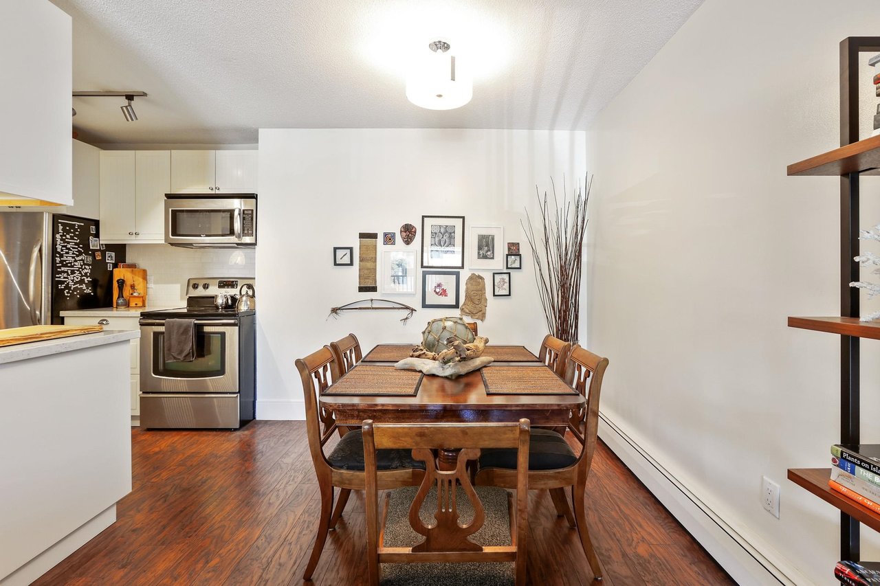 302-131 W 4th St