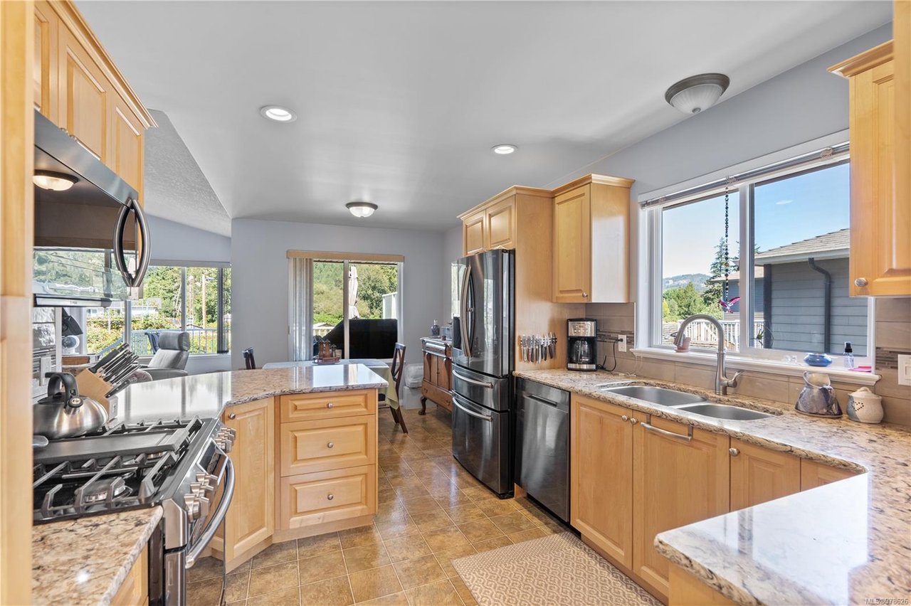 3278 Walfred Pl, Langford