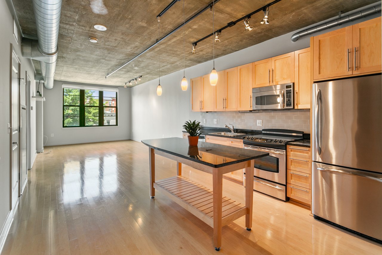 2125 14th St NW, #322