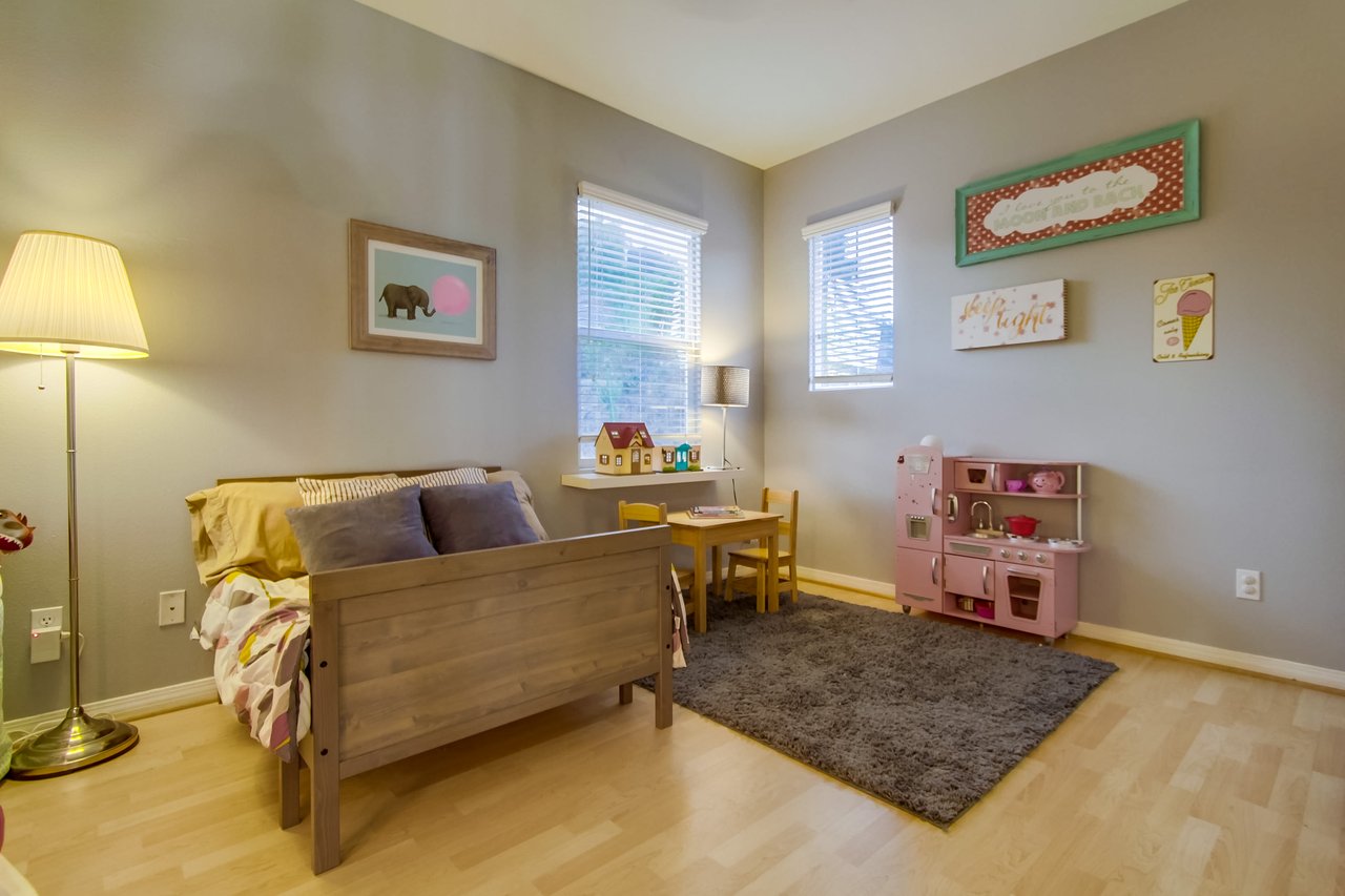 781 Vista Point Cir