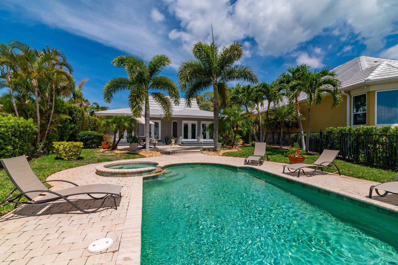 Prestigious Address in Lido Shores