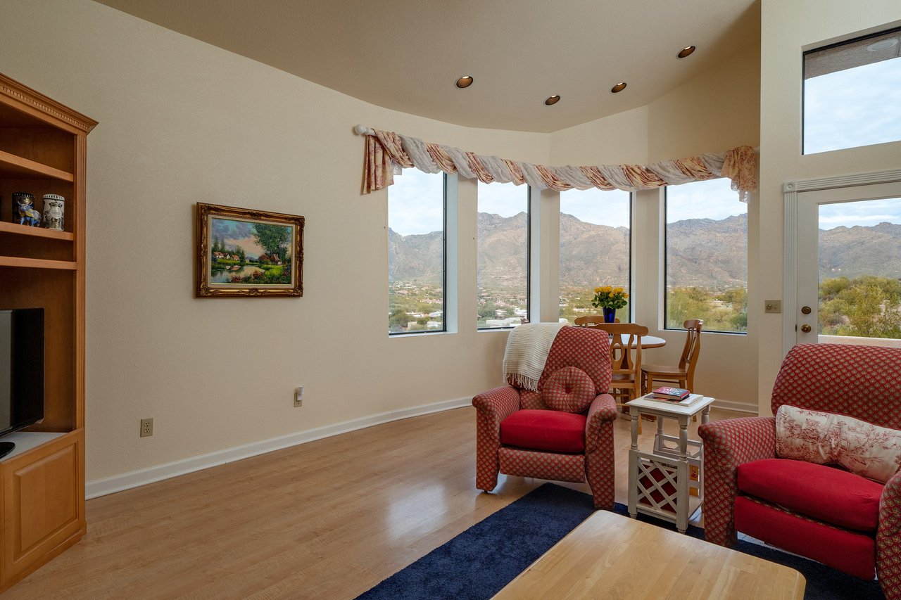 Spectacular View Home