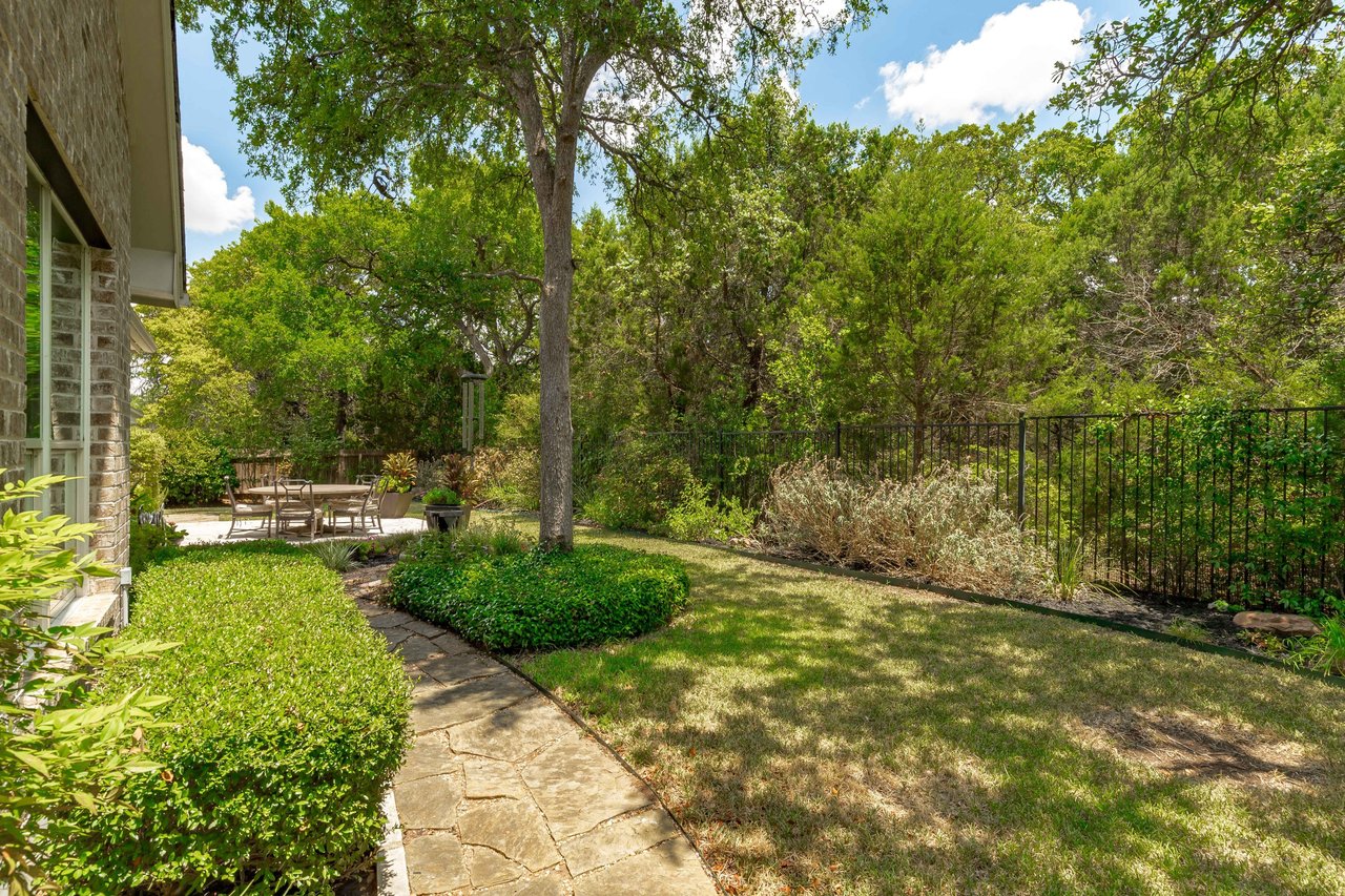 1204 Andrew CV