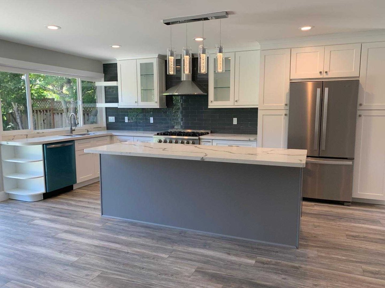 1686 Almond Blossom LN