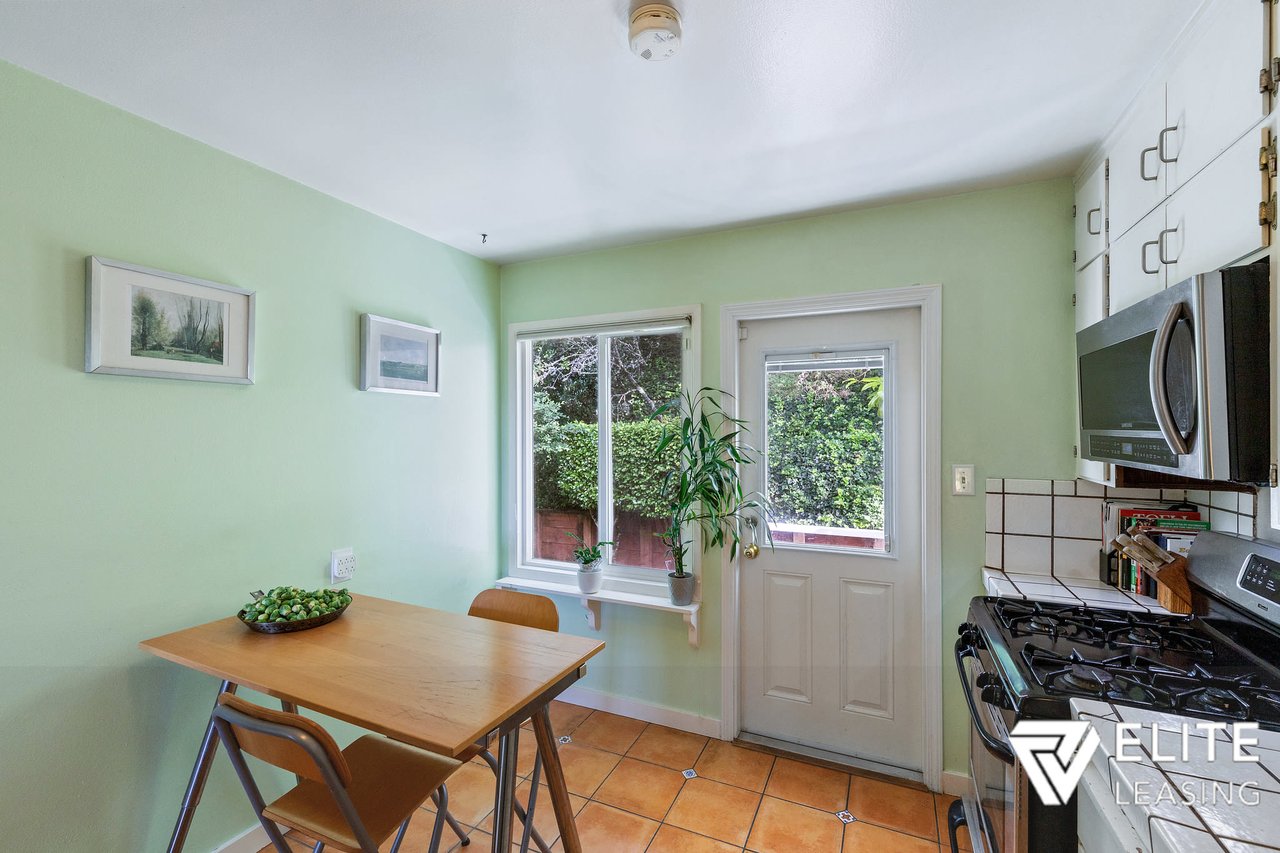 28 Knollview Way