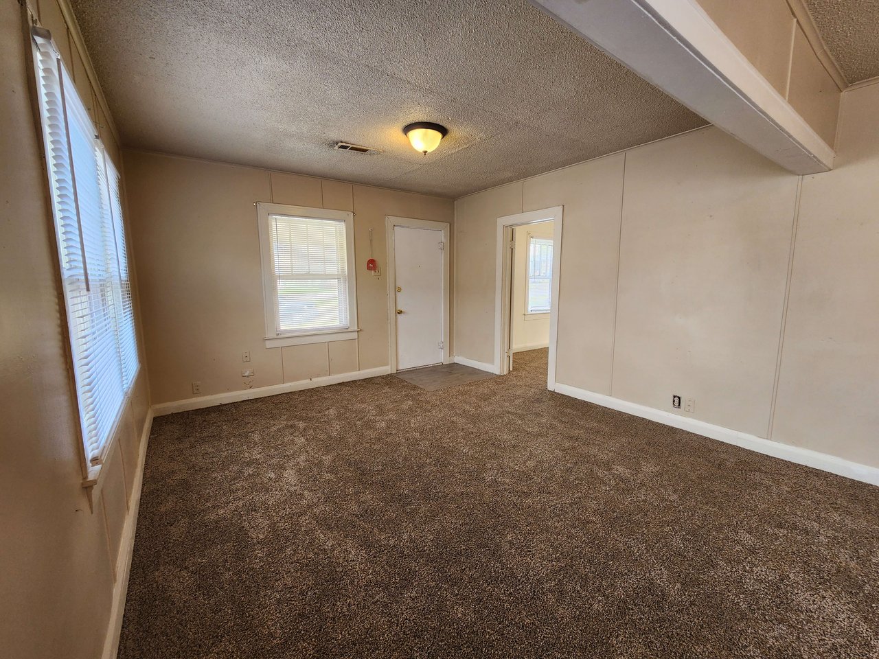 810 N. Market Ave