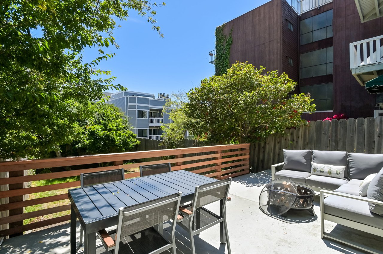 Renovated 5BD Nob Hill Home
