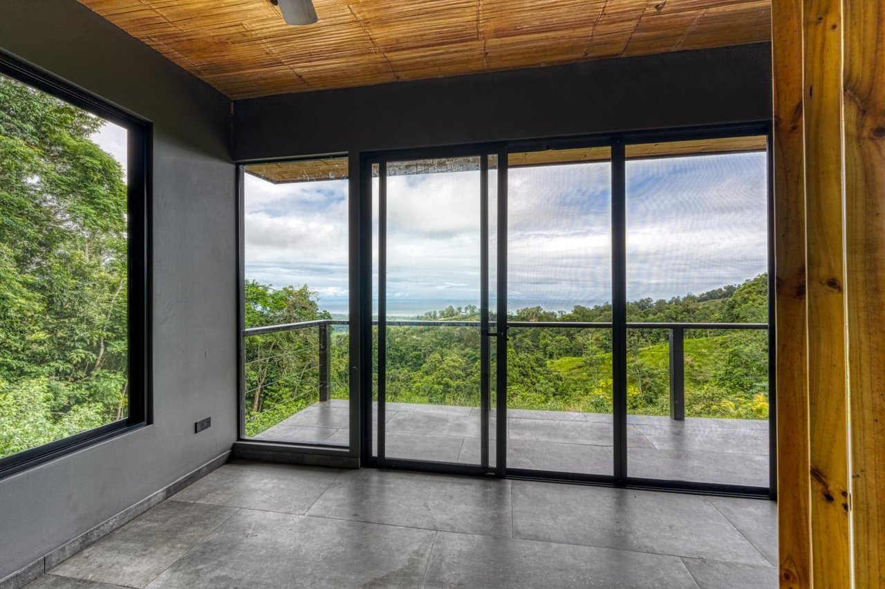 3 Bedroom Ocean View Estate