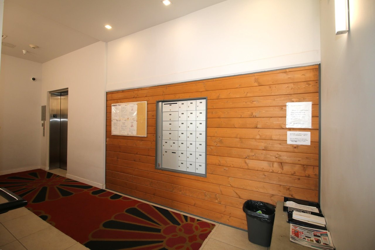 306-6555 Victoria Dr