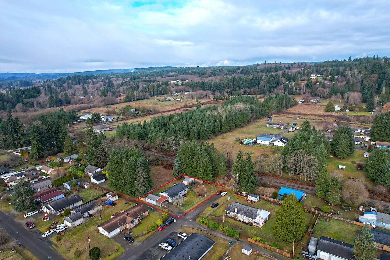 1950's 4-Bedroom Rambler in Elma, WA