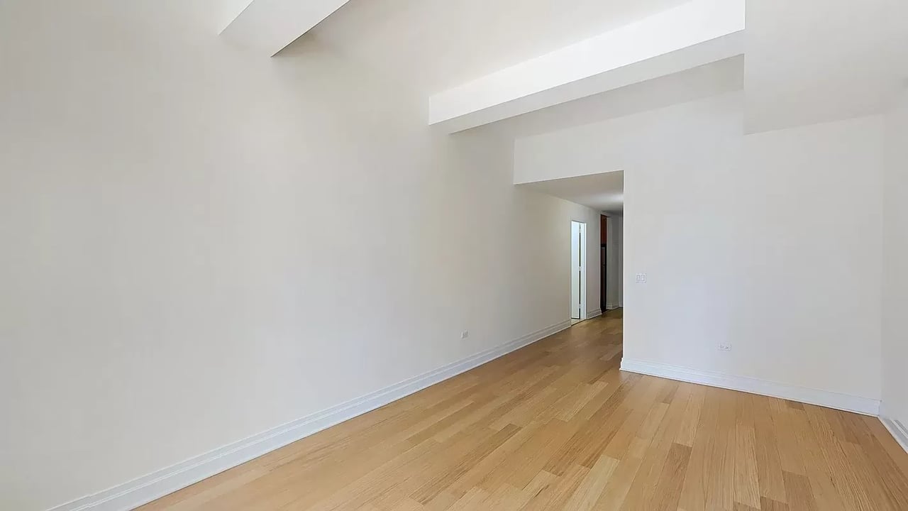21 W St #10H