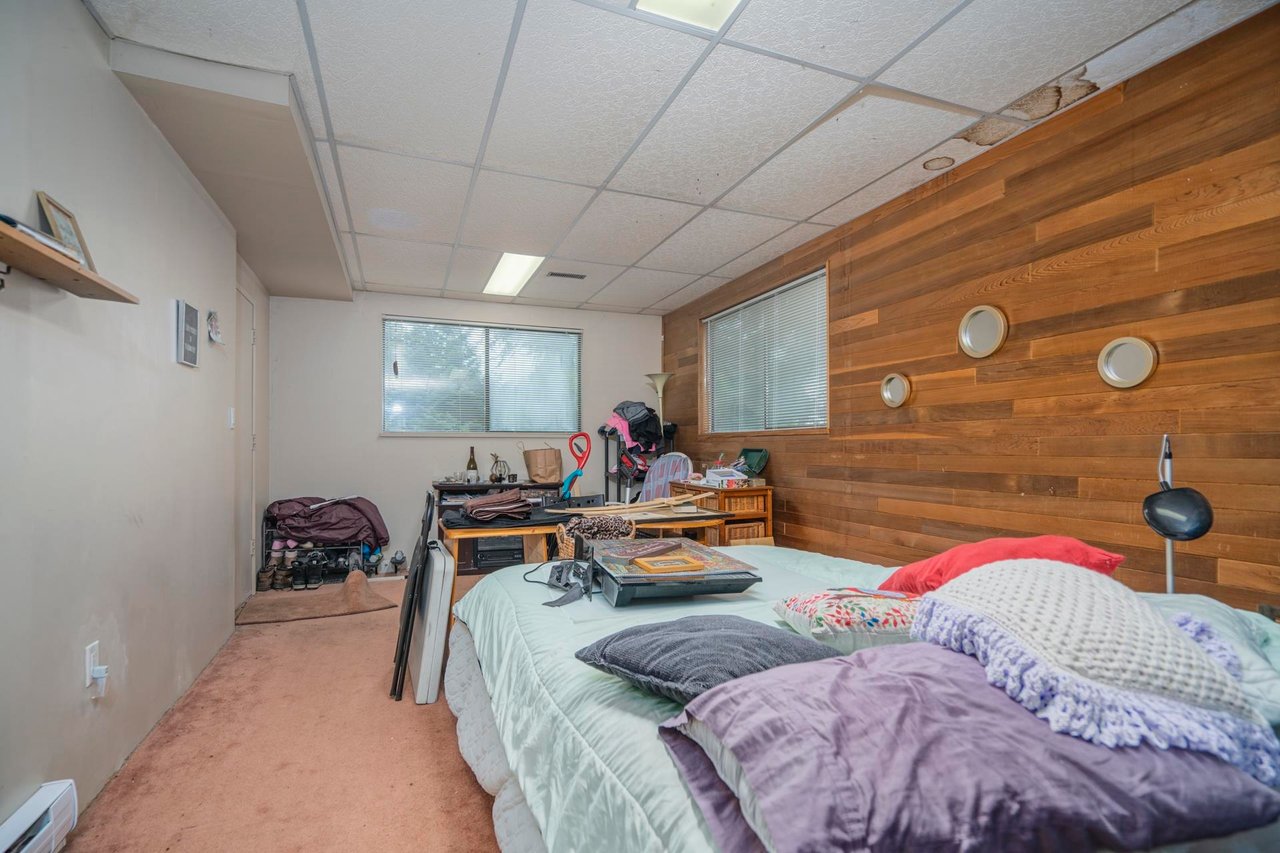 1305 Charter Hill Dr