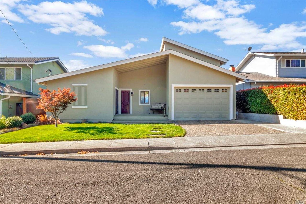 520 Gloria Way