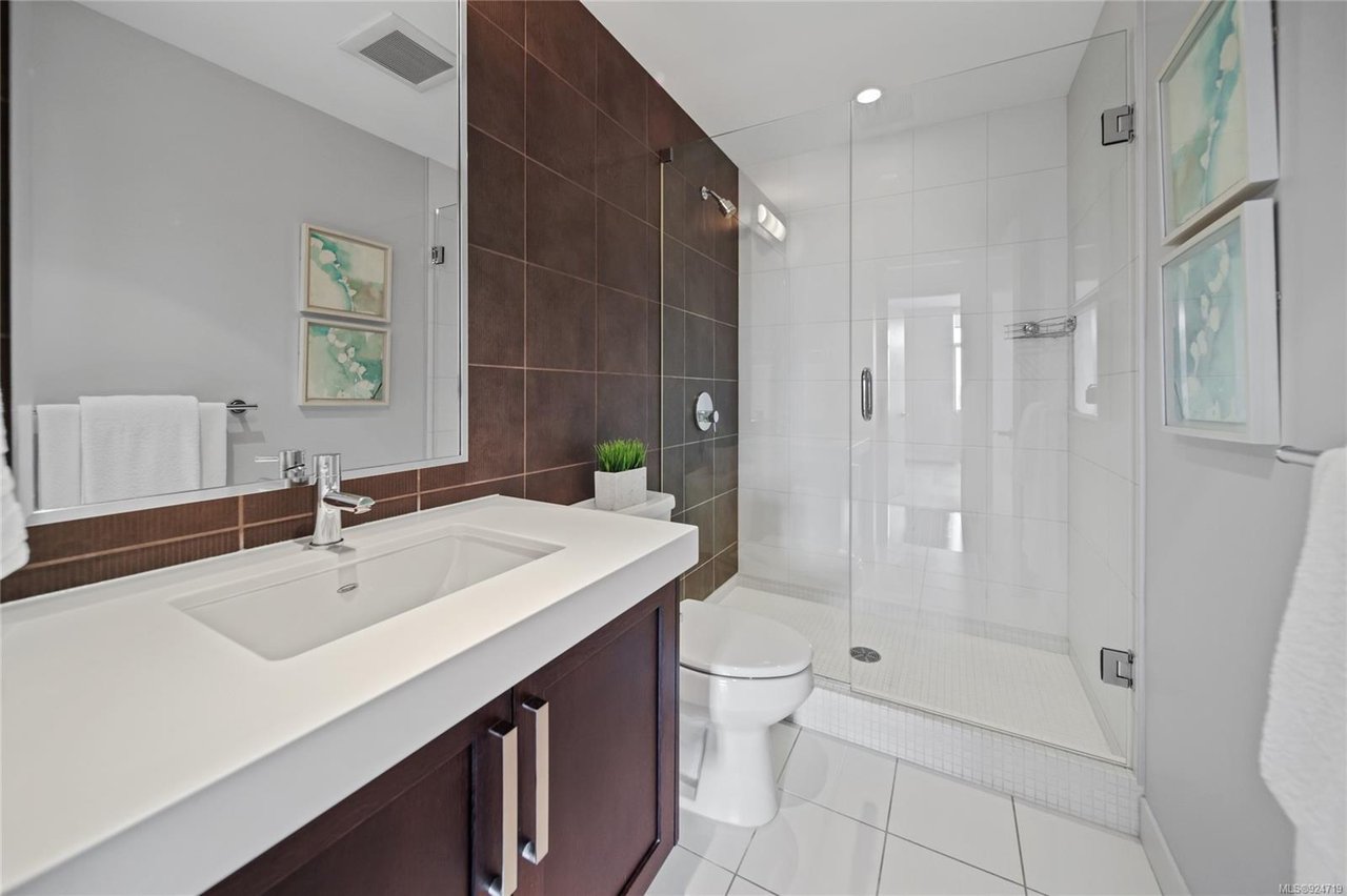 501-999 Burdett Ave