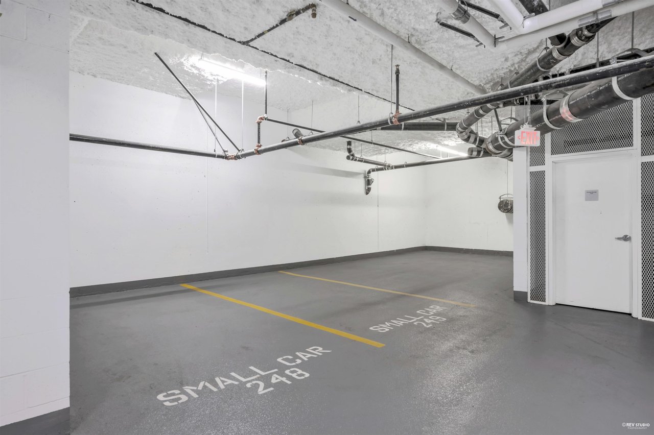 512-1571 W 57th Ave