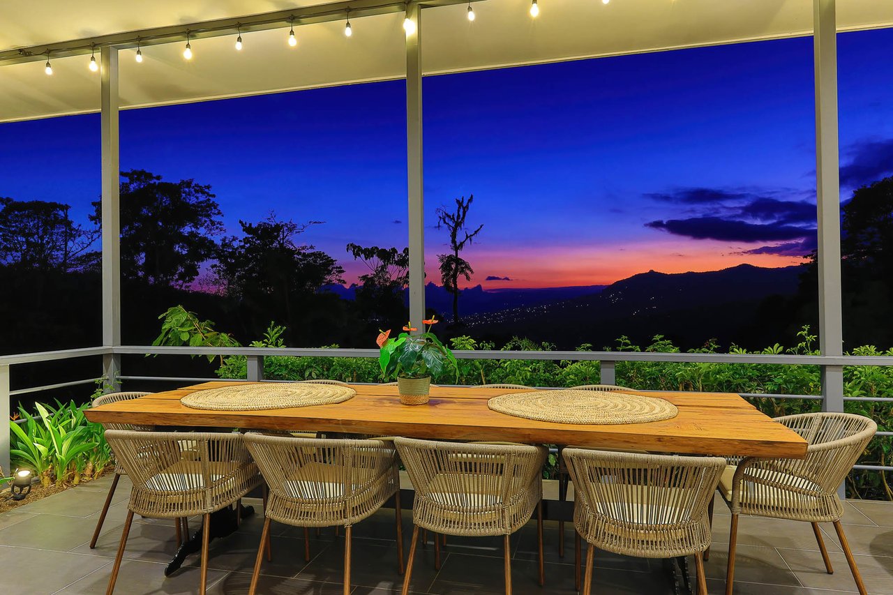 Luxurious Mountain Villa Retreat, Perez Zeledon, San Jose