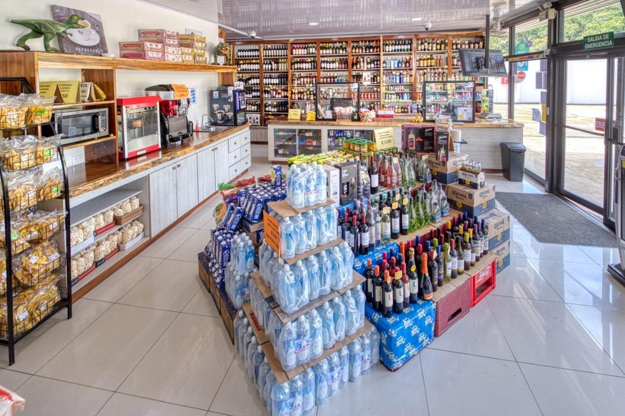 Plaza Ventanas & Gas Station, a Profitable Turn-key Opportunity