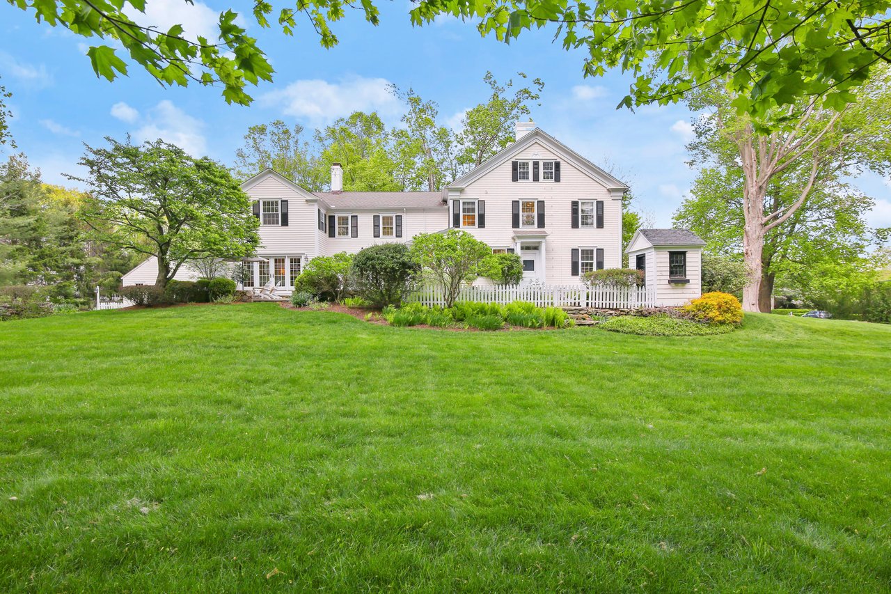 365 Greens Farms Road