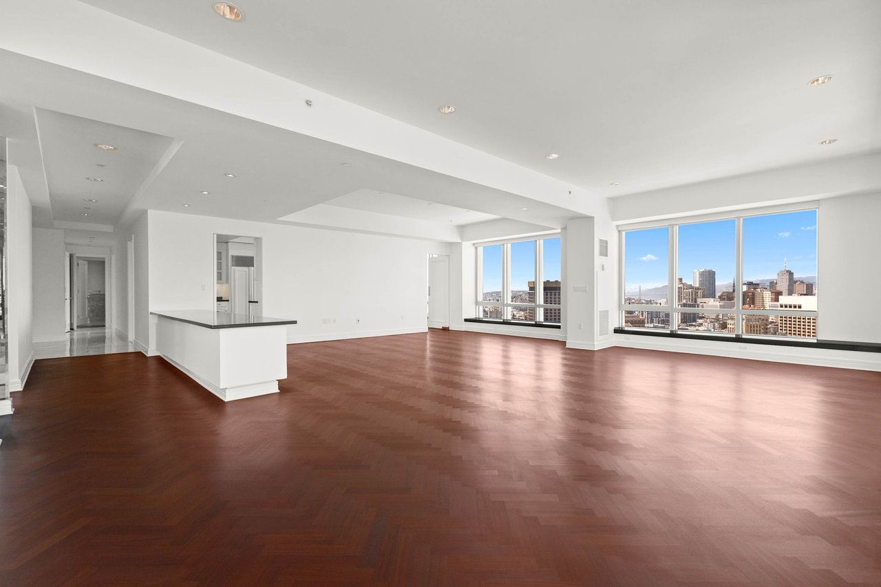 3,905 SqFt Four Seasons Grand Penthouse