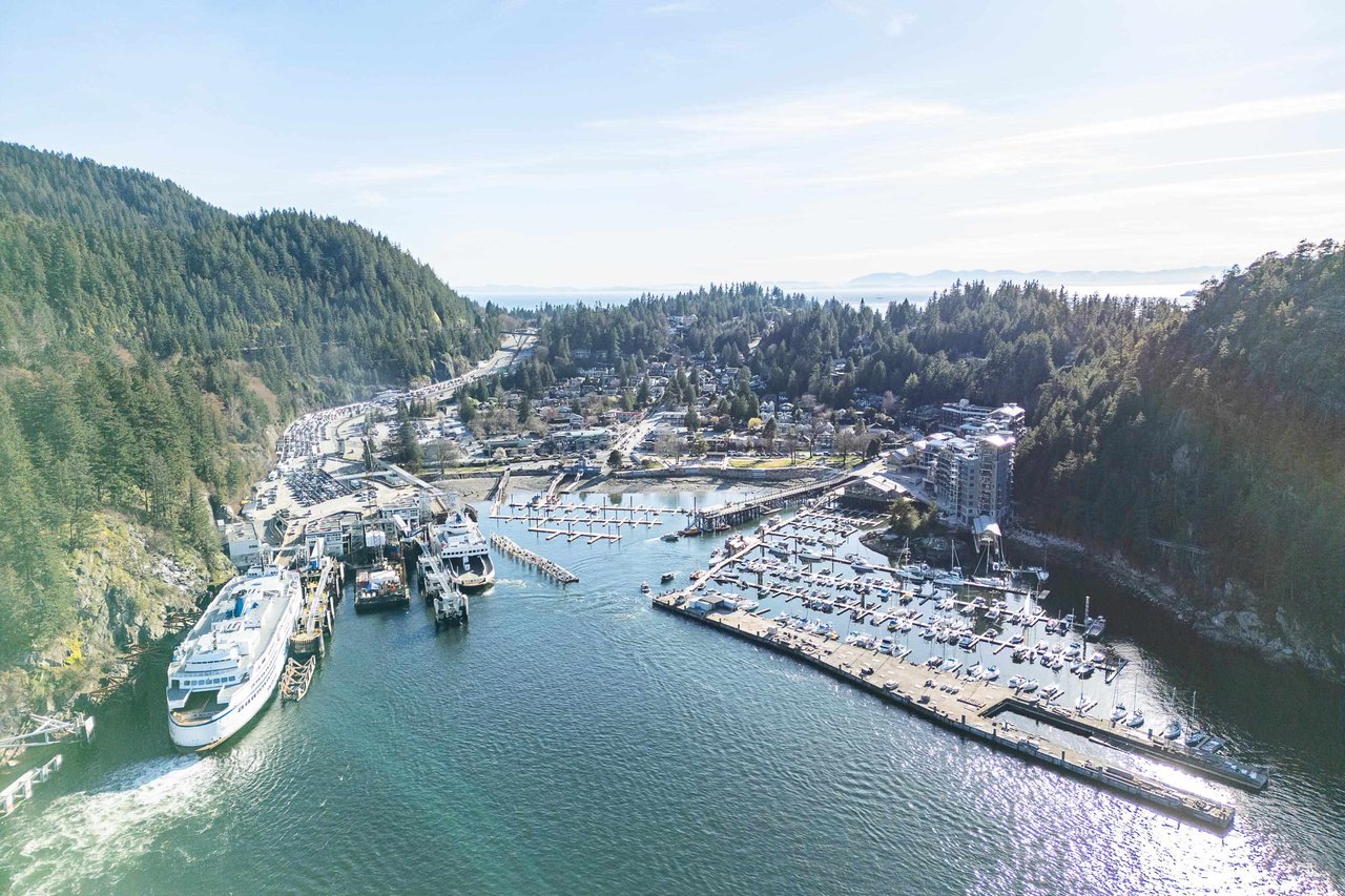 5383 Howe Sound