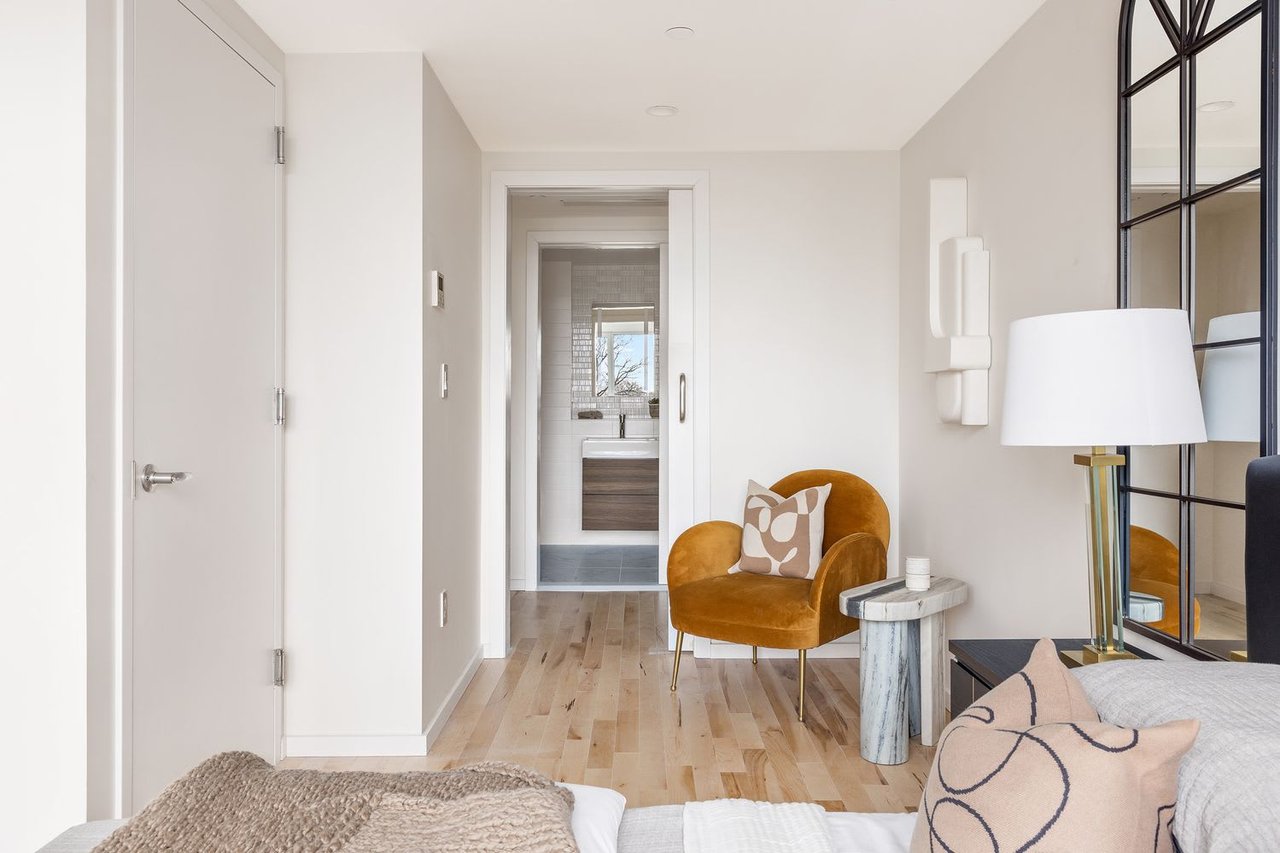 1064 Hancock Street, Unit 301