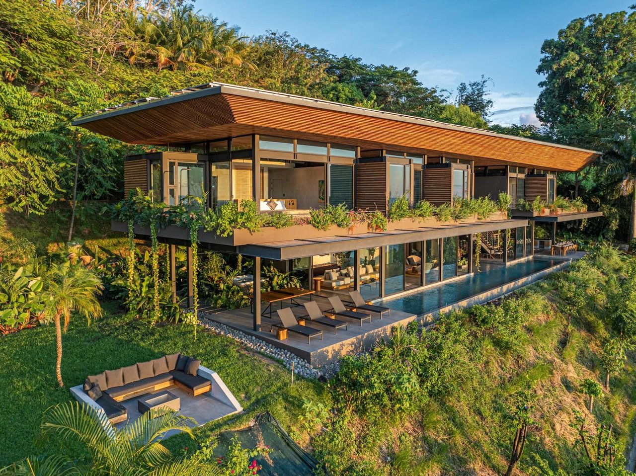 Designer Tropical Ocean View Home, Dominical, Puntarenas